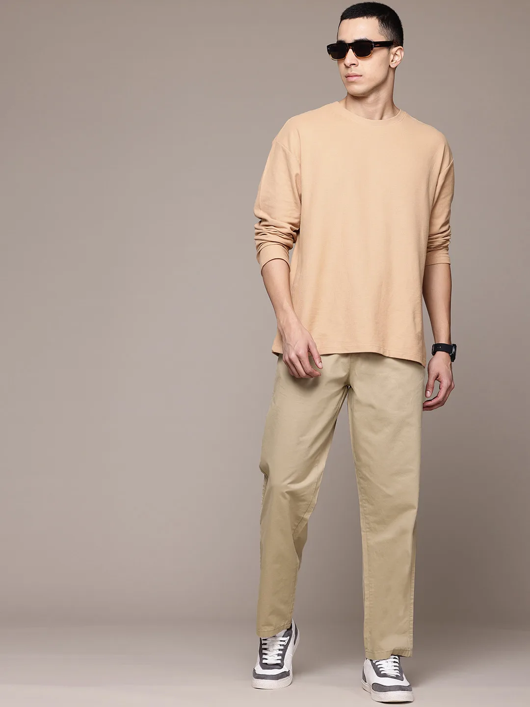 Roadster Straight-fit khaki chinos