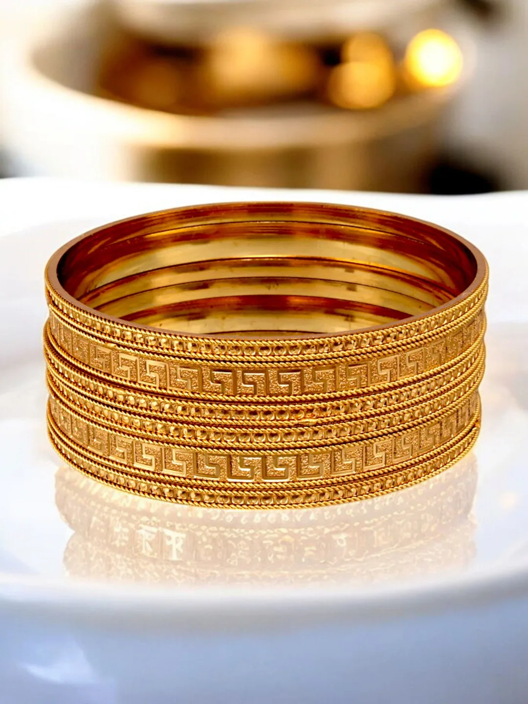 LUCKY JEWELLERY Stacked gold-plated bangles, set of six