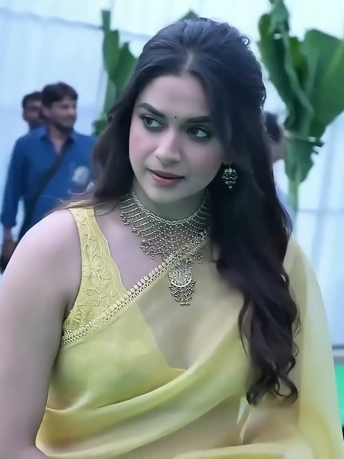 The yellow organza saree and the gold jaali collar — Keerthy Suresh