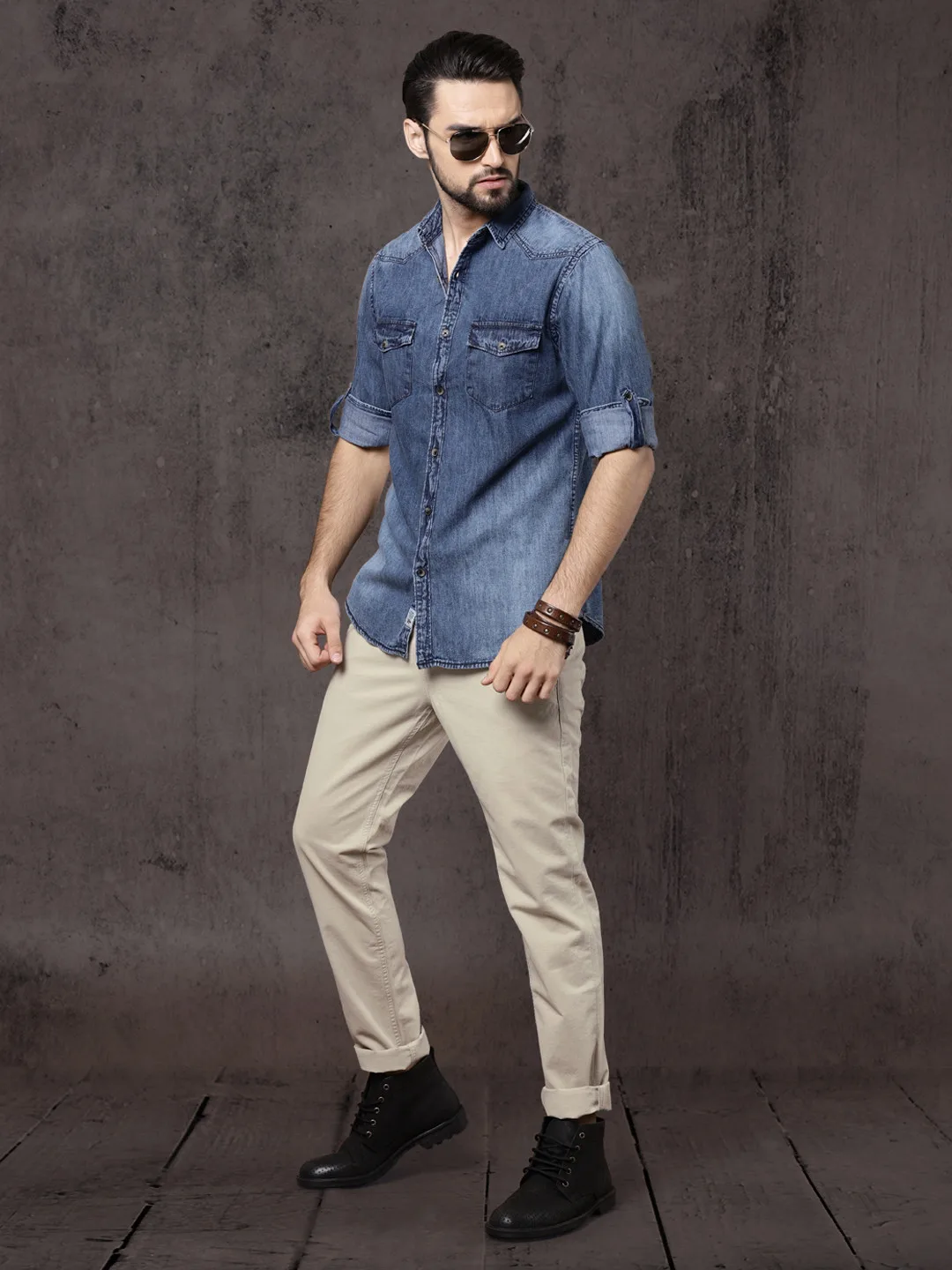 Roadster Khaki flat-front chinos