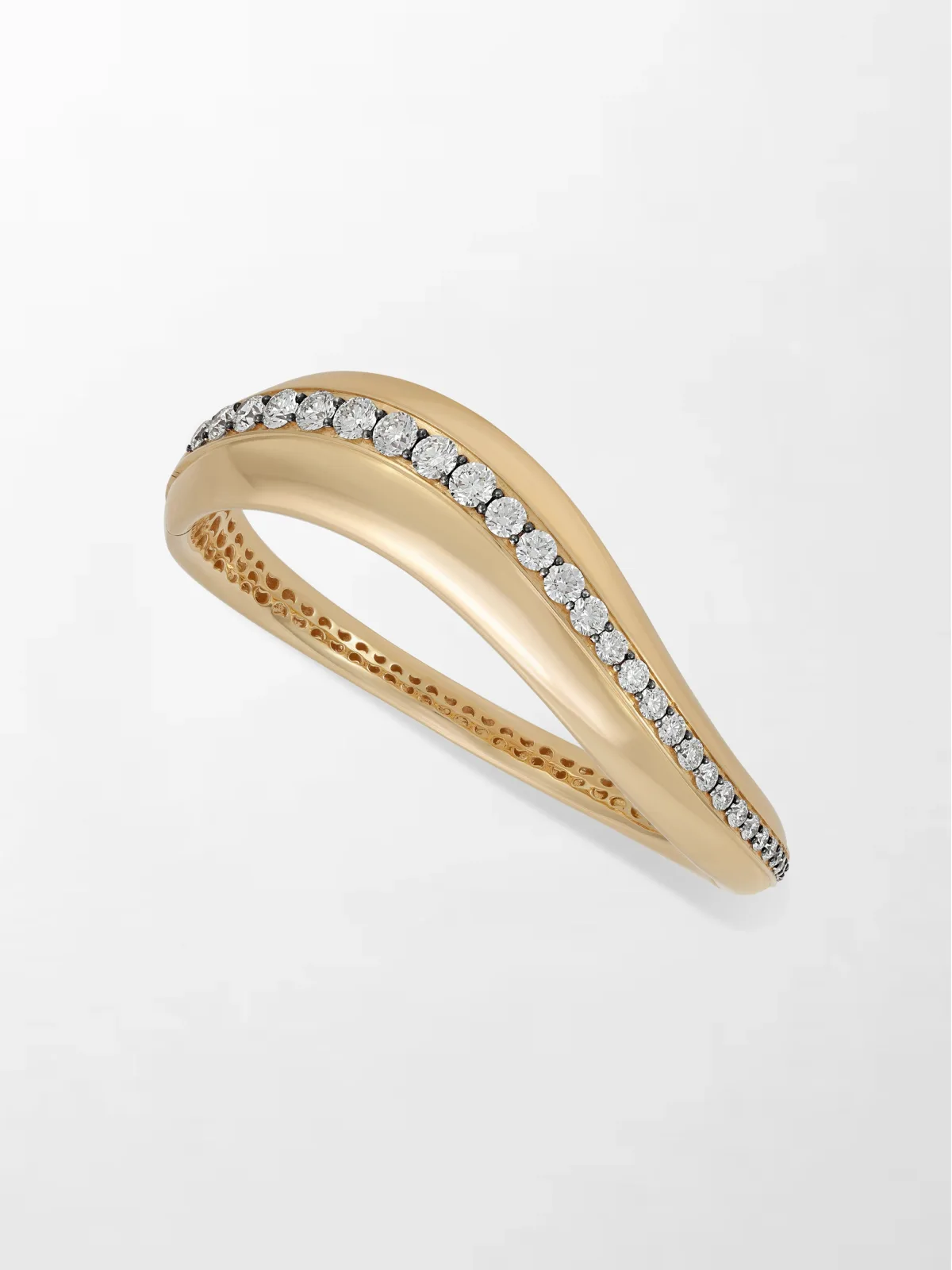 Tamannaah Fine Jewellery Wave Diamond Bracelet