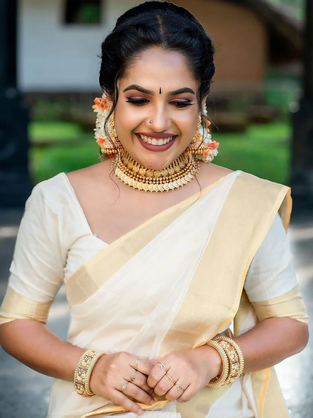 SUPERLAXMI White silk-cotton saree with a gold zari border