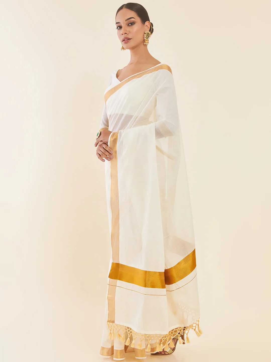 Soch Our pick — Soch off-white and gold zari pure cotton kasavu saree