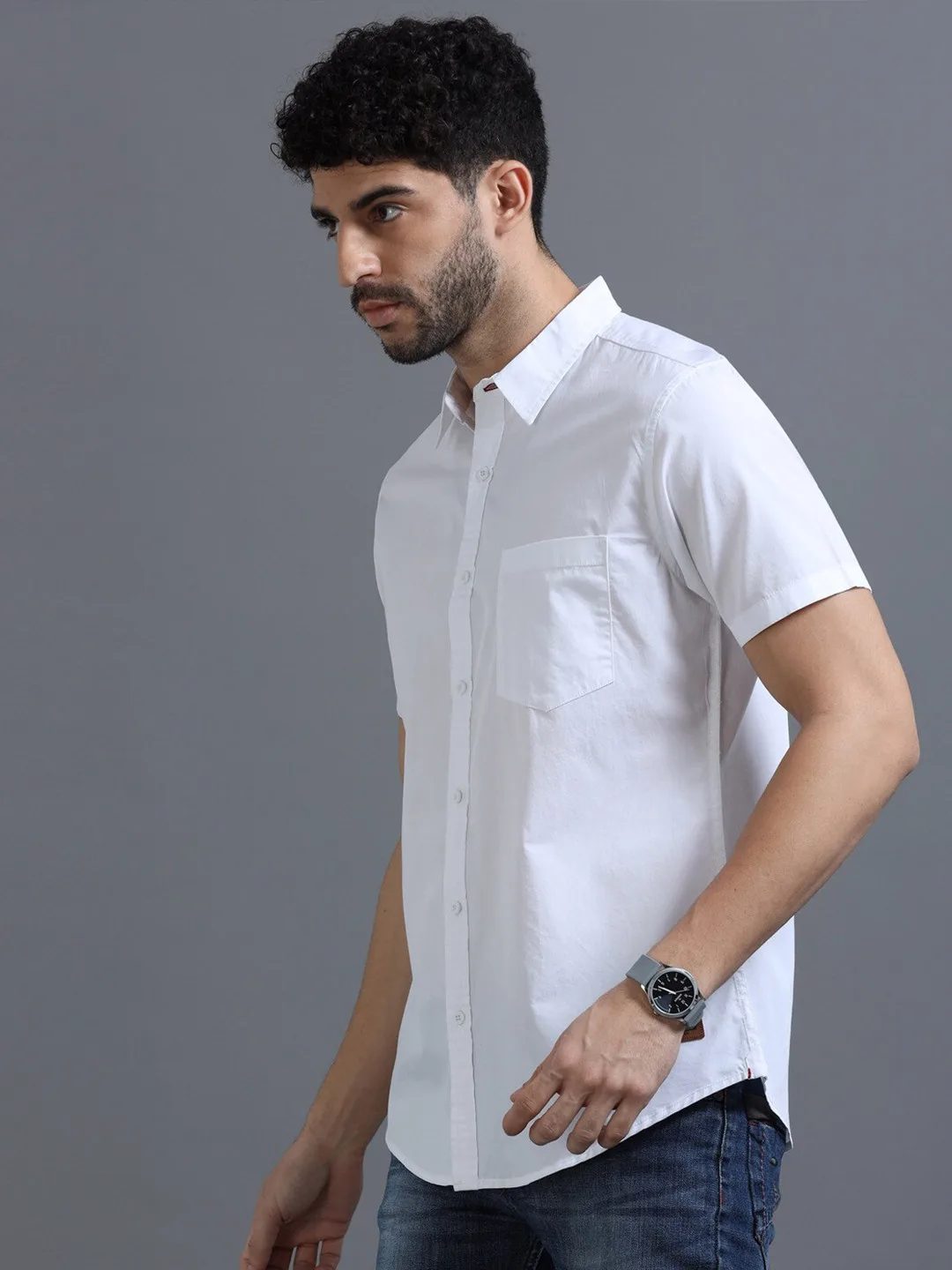 Roadster White short-sleeve shirt with chest pocket