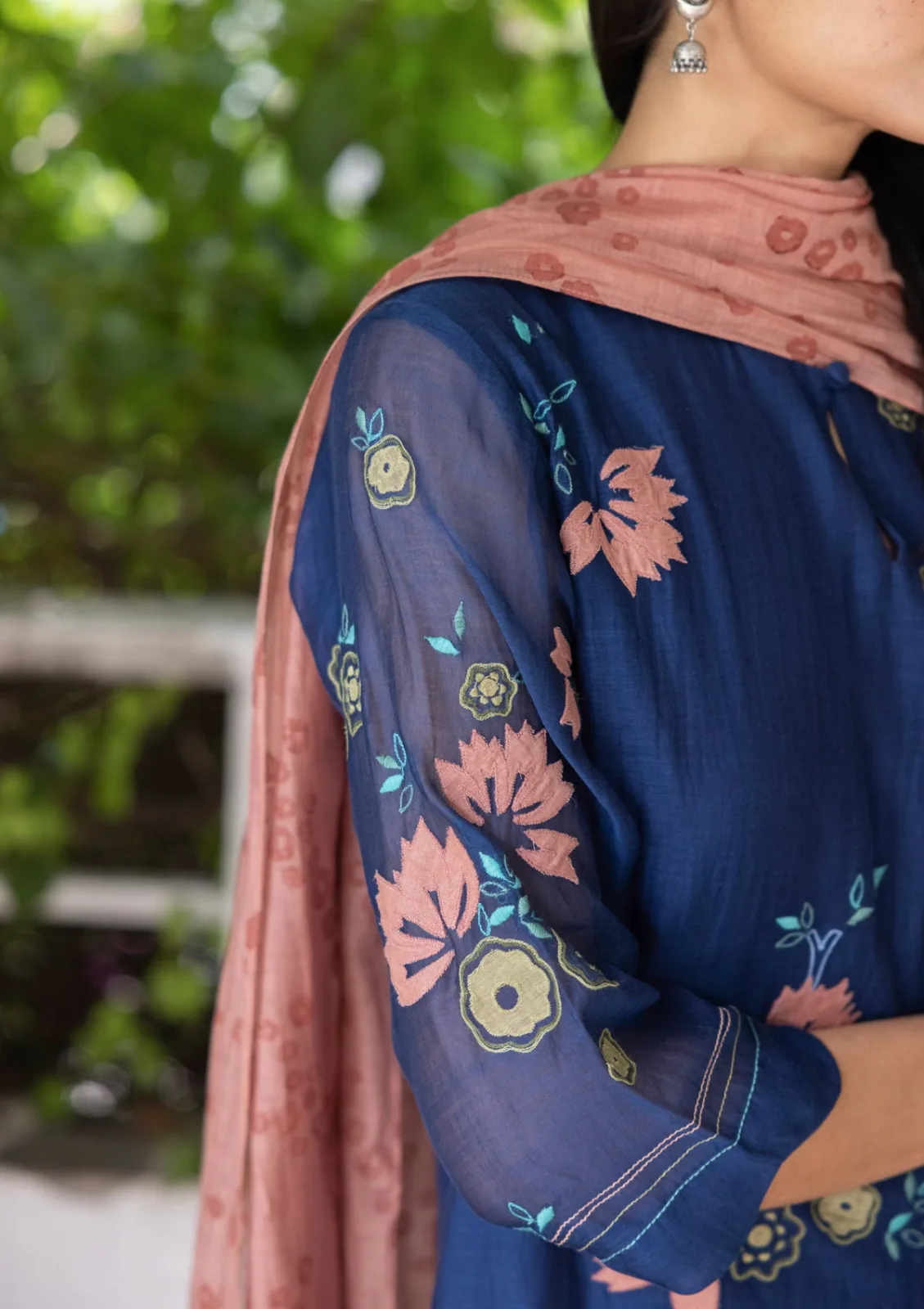 Vaayu Ink Floral Applique kurta set
