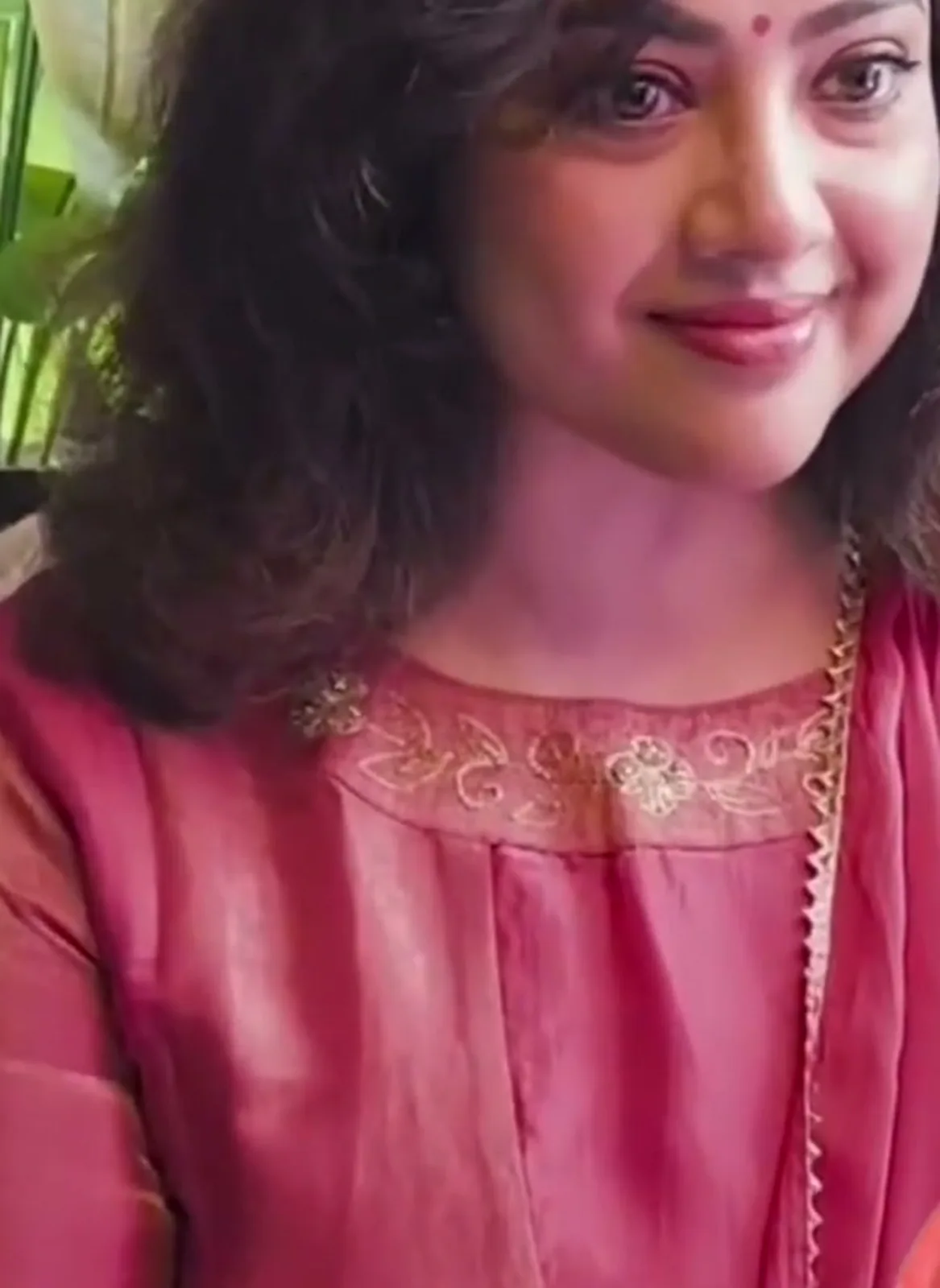 The Raspberry Tissue Anarkali — Meena