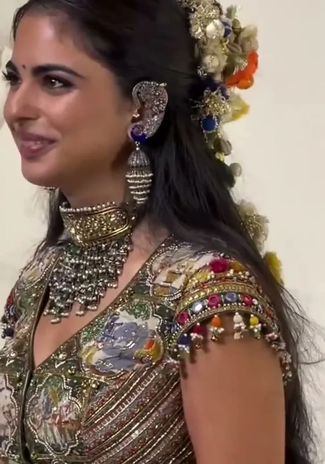 Isha Ambani — The peacock ear cuff, the jhumka and the bell-fringed choker